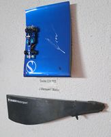 2 x Sauber F1 Carbonteile mit Modell und Autogramm 