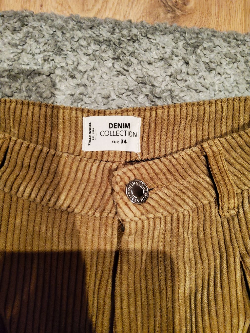 Tally Weijl Pantaloni: Cordhose Braun Gr.34 – Usato da Sax venduto da Kieselstei 1