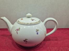 Théière porcelaine Langenthal ancienne A8