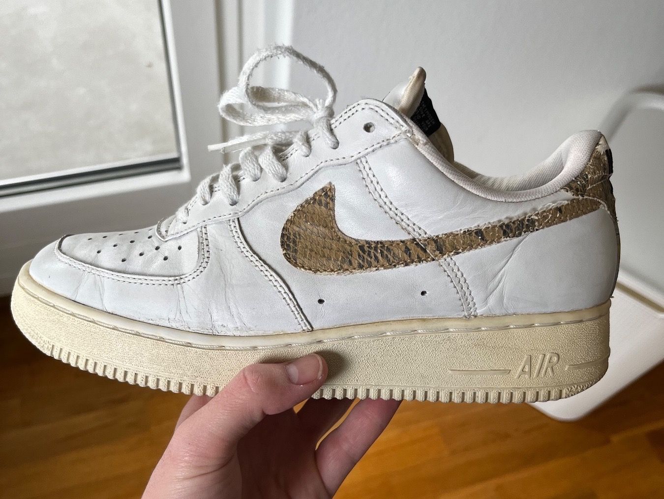 Nike Scarpe da uomo: Air Force 1 Ivory Snake 1996 – Usato da Liebefeld venduto da donetasy