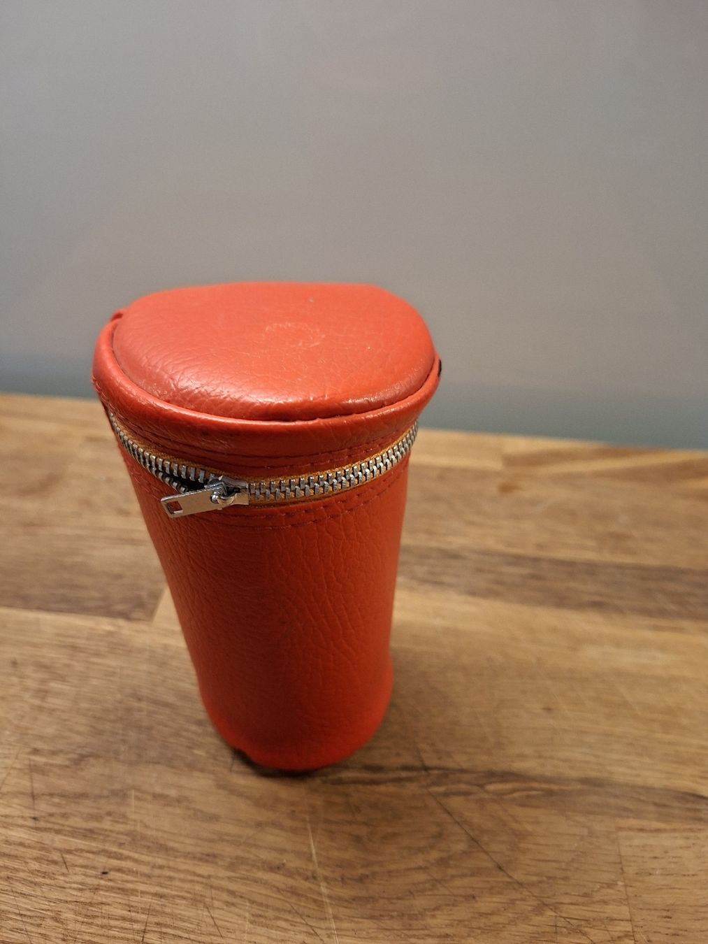 Geschirrsets: vintage Campingbecher Set – Gebraucht aus Meinisberg von Destiny1972