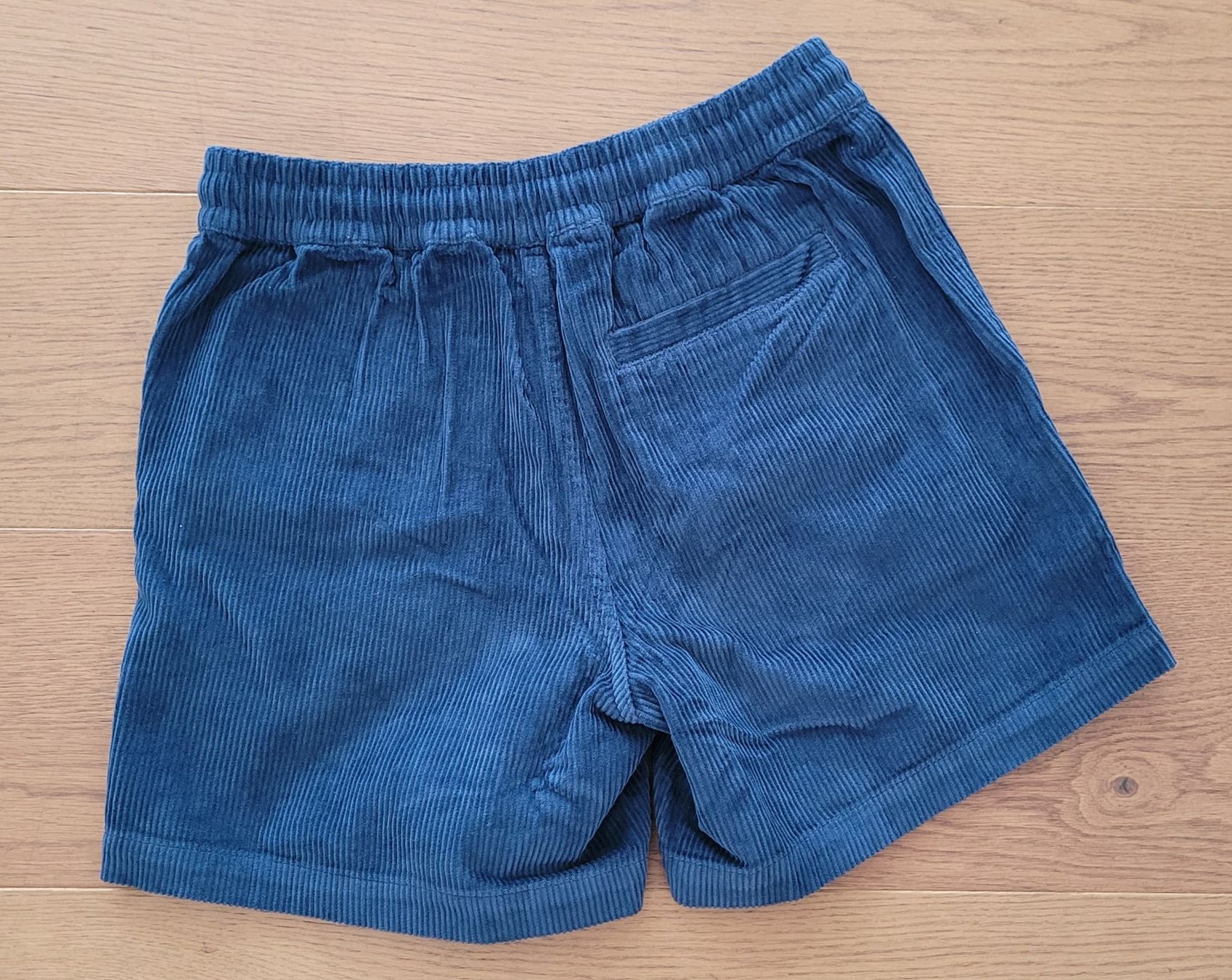 Pantalons: Passenger Cordhose kurz – D'occasion à Biberist par Gasserlein 1