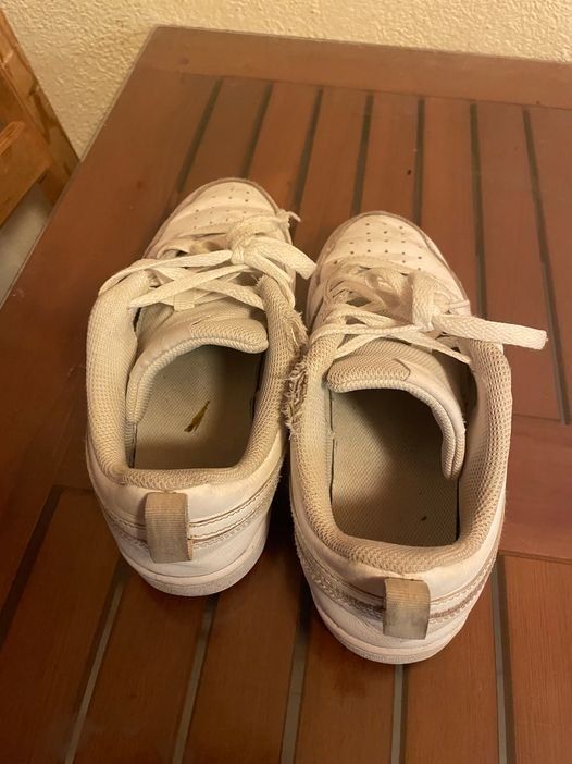 Nike Scarpe da uomo: Nike Sneaker weiss 40 – Usato da Bergdietikon venduto da antovale 3