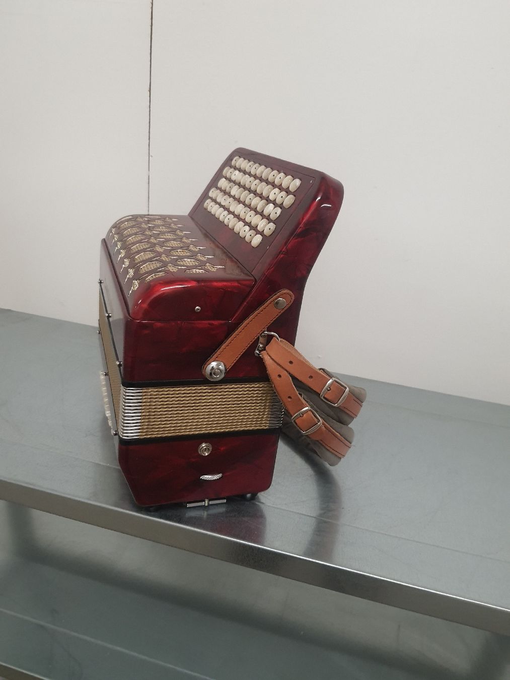 Cardinal Musikinstrumente: accordéon chromatique Cardinal  – Gebraucht aus Pont-de-la-Morge von Mirabelle0 3