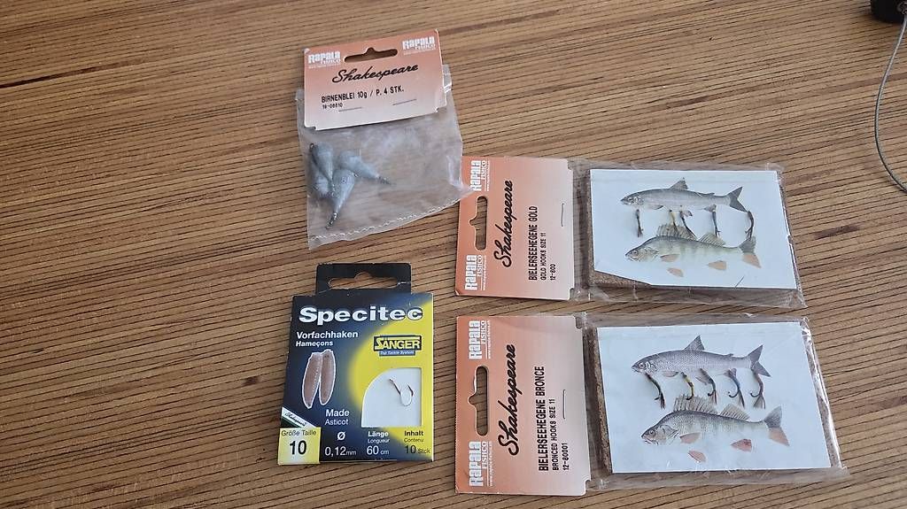 Canne da pesca: Canne à pêche et hameçons  – Usato da Lausanne venduto da mhugento