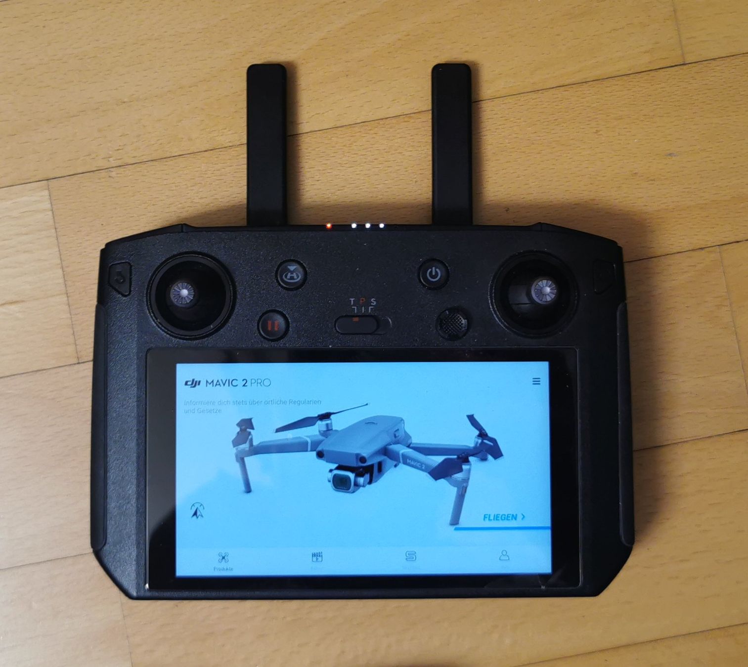 DJI Modellismo RC: DJI Mavic 2 Pro Drohne mit Smart Controller – Usato da Pfäffikon ZH venduto da Eichghost 3