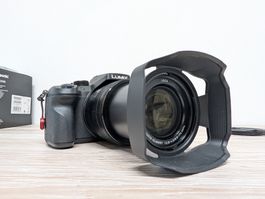 Panasonic Lumix DMC-FZ2000