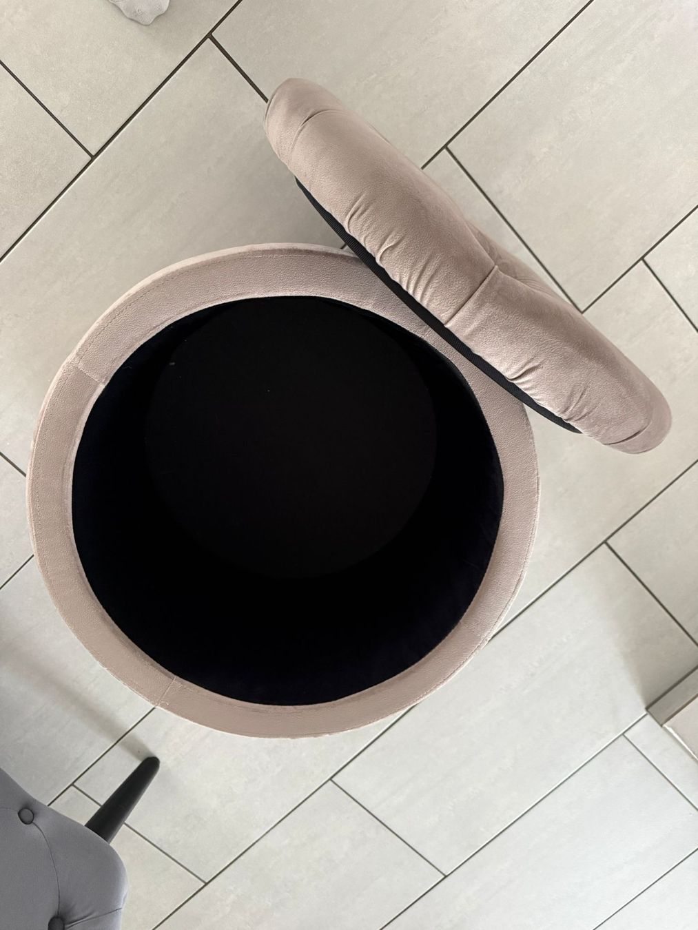 Hocker: Hocker mit stauraum – Gebraucht aus Möhlin von anj_xrw5 2