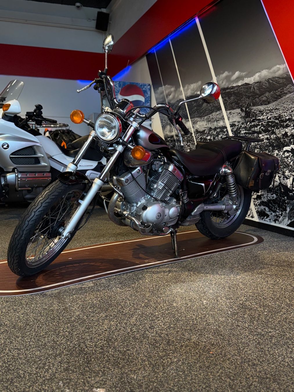 Yamaha Cruisers: YAMAHA XV 535 Noir Occasion – D'occasion à Payerne par Christinat_Motos 4