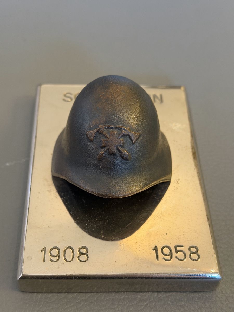 Placchette & Badge: Solothurn Feuerwehr 1908 - 1958 Helm Briefbeschwerer – Usato da Deitingen venduto da Himhip 3