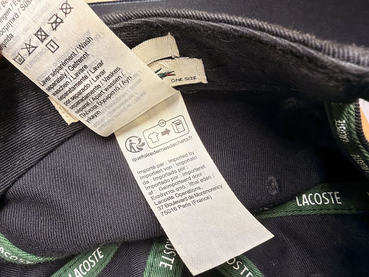 Lacoste Sonstige Kleidung & Accessoires: Lacoste Cape benutzt – Gebraucht aus Visp von locosshop 4