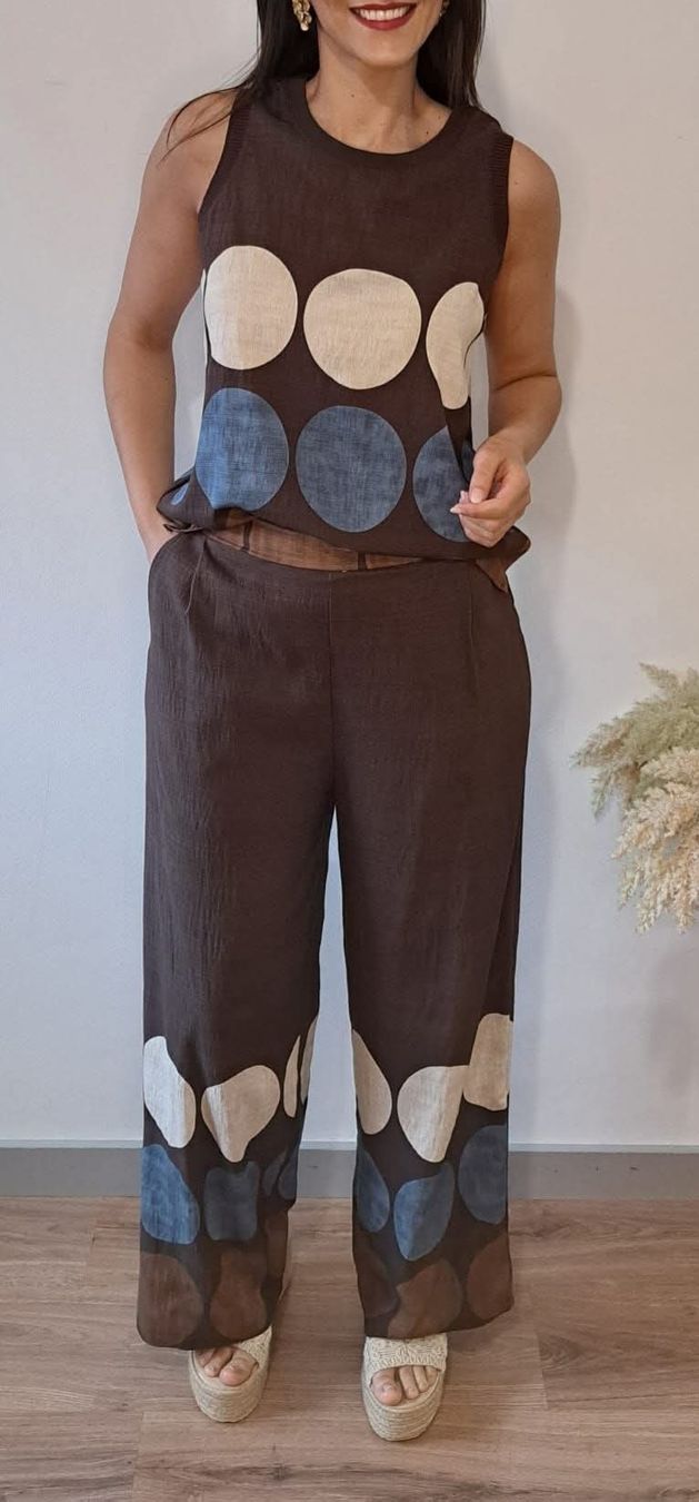 Kleiderpakete: Bluse und Hose S NEU – Neu und originalverpackt aus St. Gallen von Moda2024
