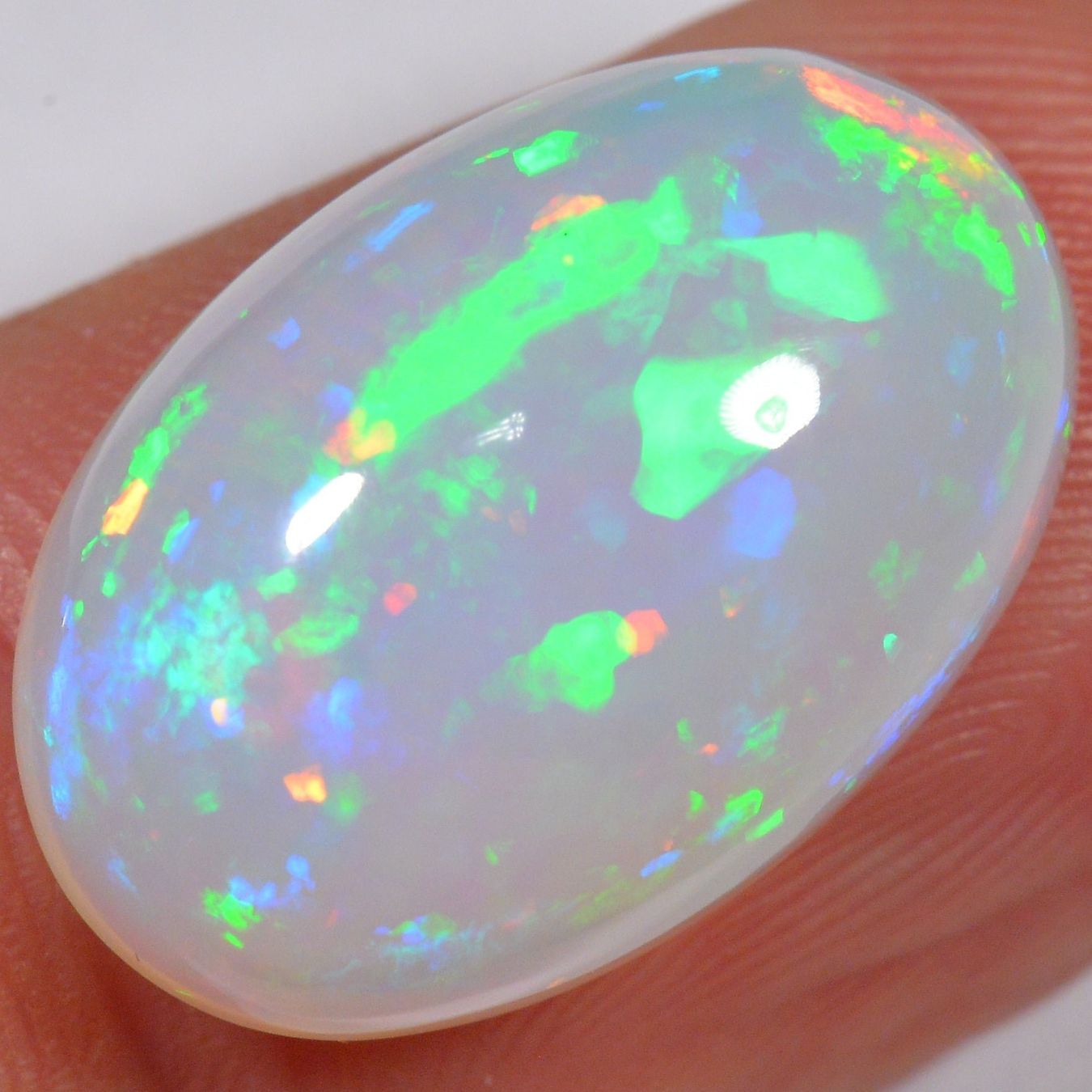 Edelsteine: 10.6 Karat - Ovaler Äthiopischer Welo Opal – Neu (gemäss Beschreibung) aus Rüti ZH von DeinOpal