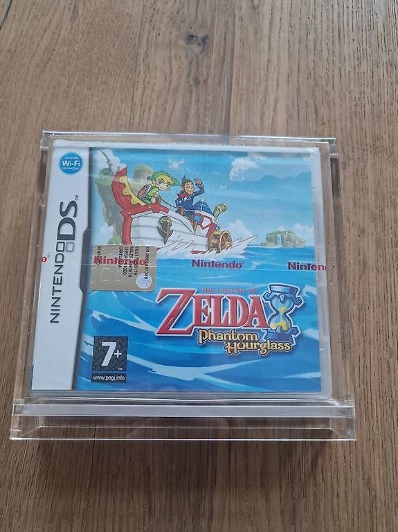 Giochi: Neu Zelda: Phantom Hourglass DS Sealed + Acryl Case – Nuovo (secondo la descrizione) da Fahrwangen venduto da luk_bhw7