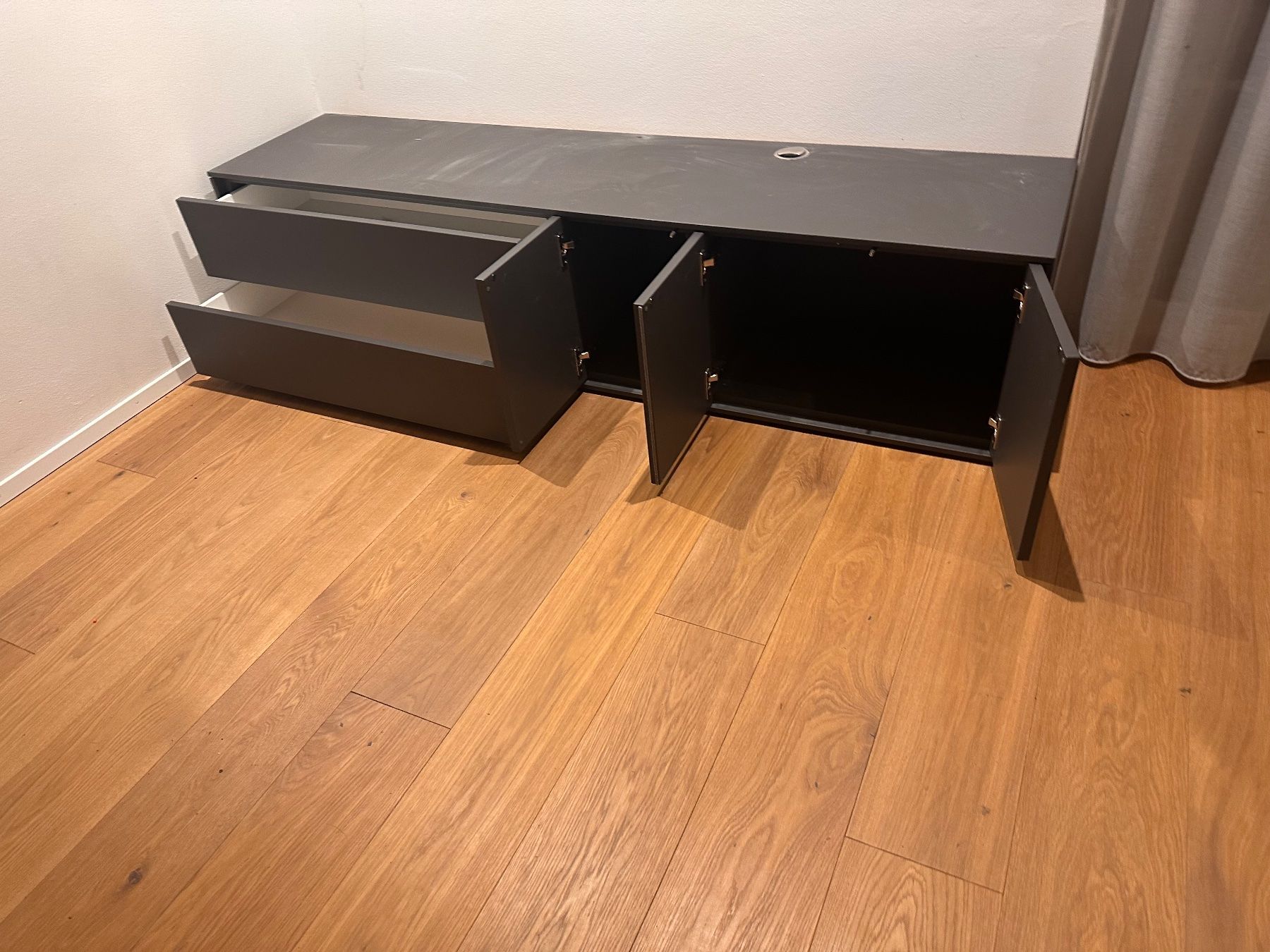Livique TV Möbel: TV Möbel – Gebraucht aus Trüllikon von bschenk 1
