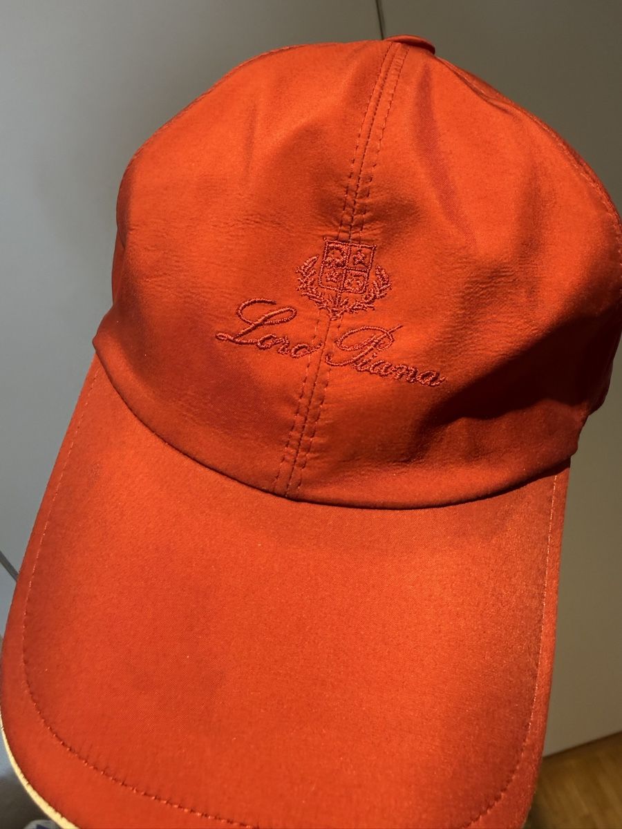 Loro Piana Chapeaux, bonnets & casquettes: Loro Piana Cap Red  – D'occasion à Genève par SG_73 1