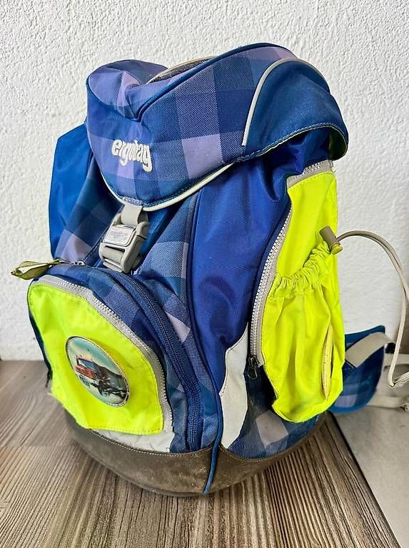 Ergobag Kindertaschen: Schulrucksack ergobag inkl. Regenhülle / Kletties – Gebraucht aus Ersigen von Resuss 1