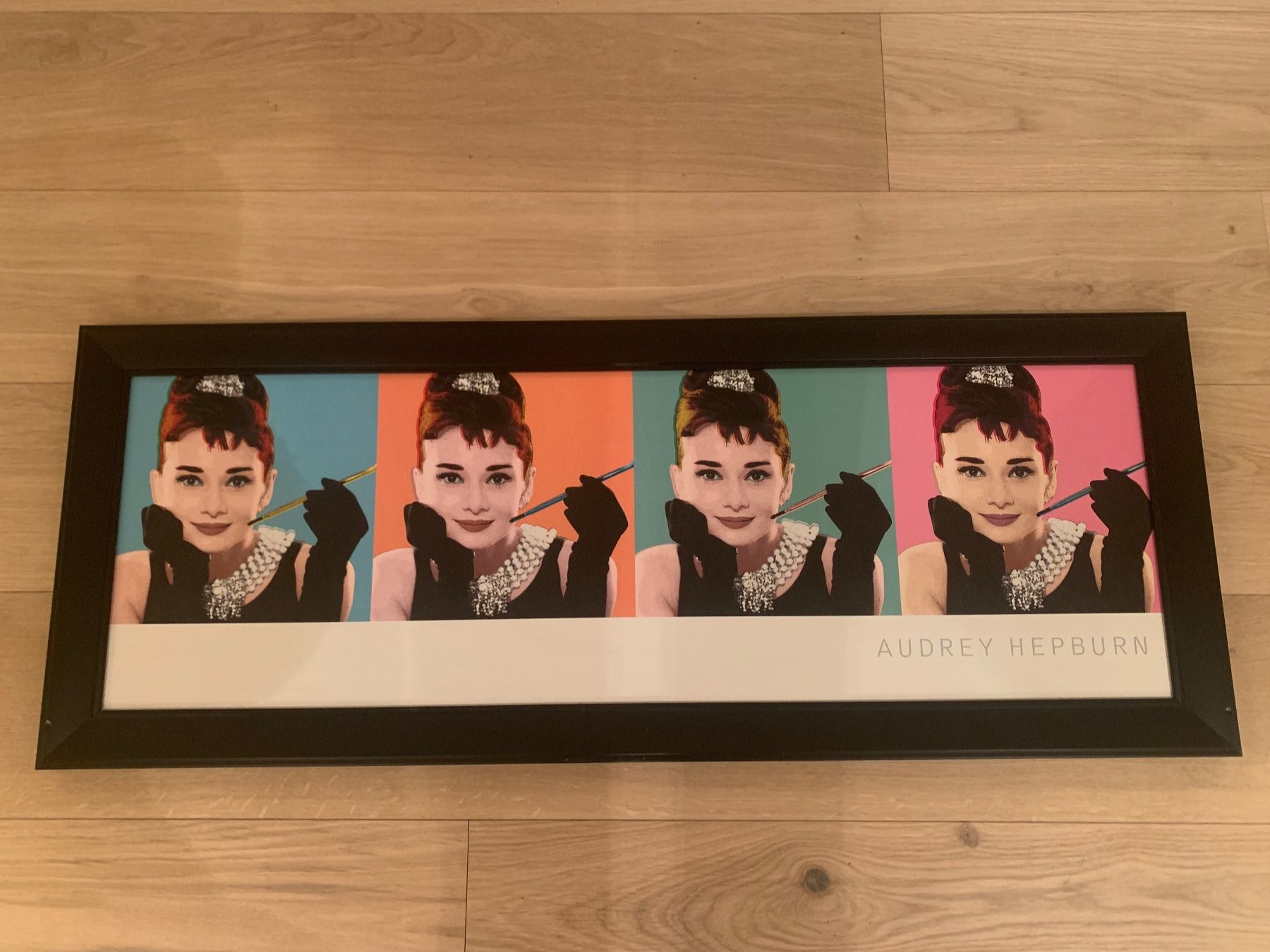 Dipinti: Audrey Hepburn - Tableau pop art encadré - – Usato da thonex venduto da begochiqui