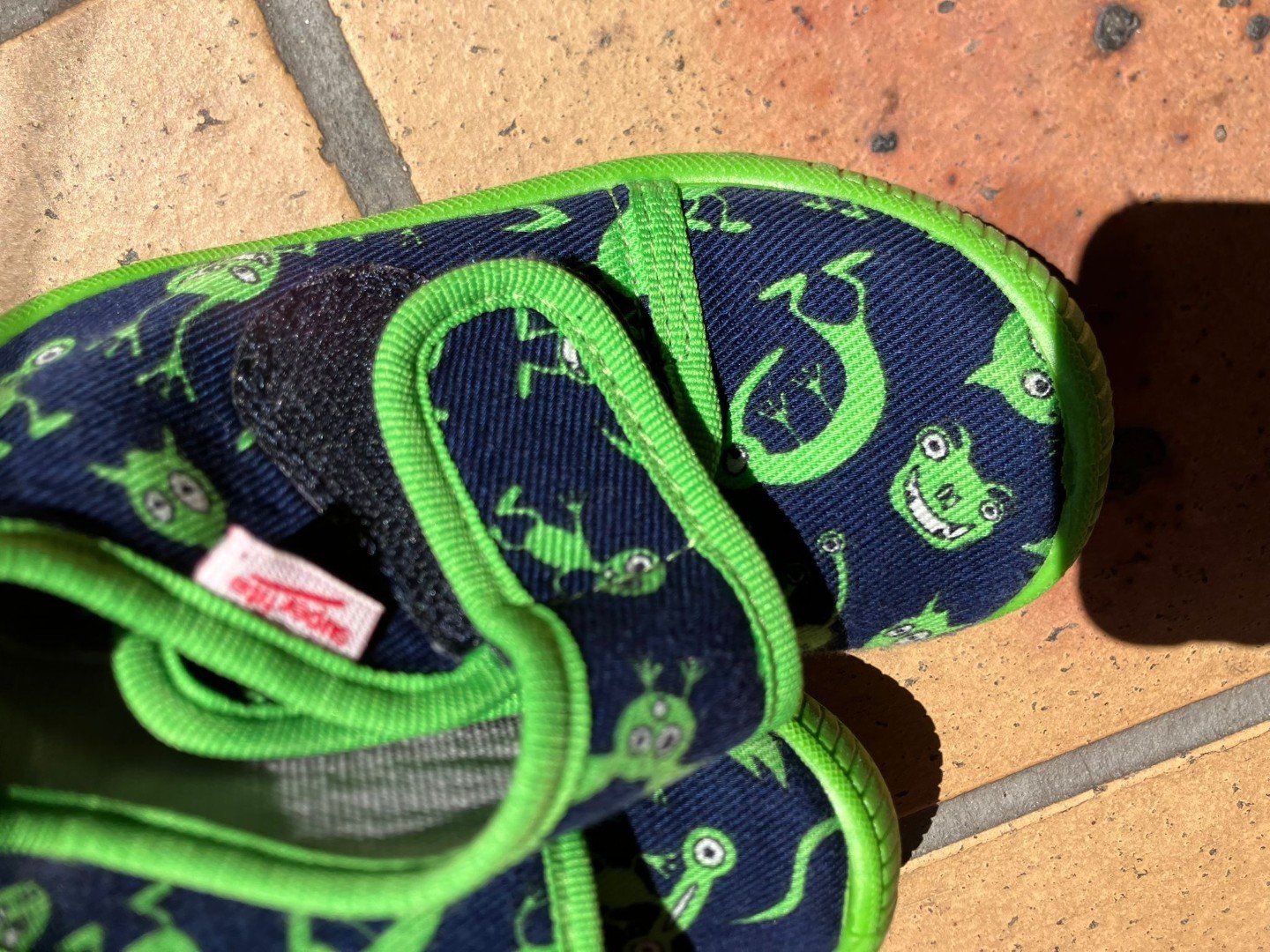 Superfit Scarpe per ragazzi: Pantoufles bébé de la marque Superfit taille 21 – Usato da Morges venduto da nombidon 1