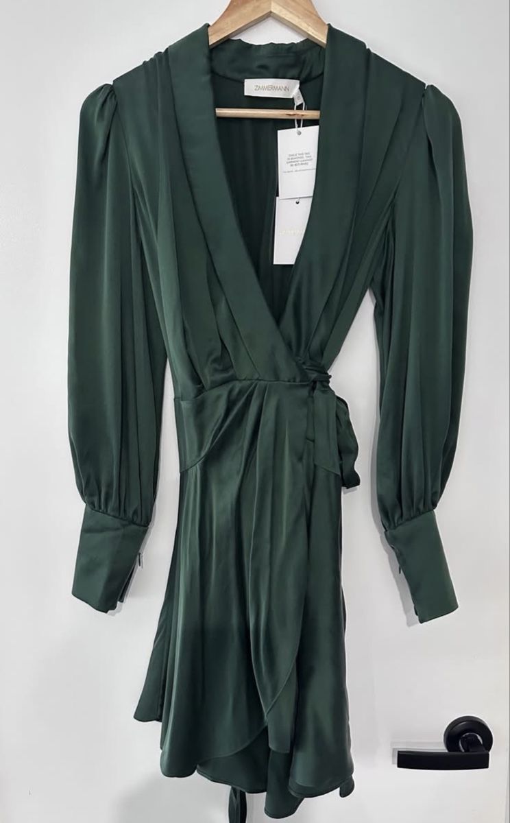 Zimmermann Vestiti: Zimmermann Silk Wrap Dress – Nuovo (secondo la descrizione) da St.Josefen venduto da lop_lh8d 1