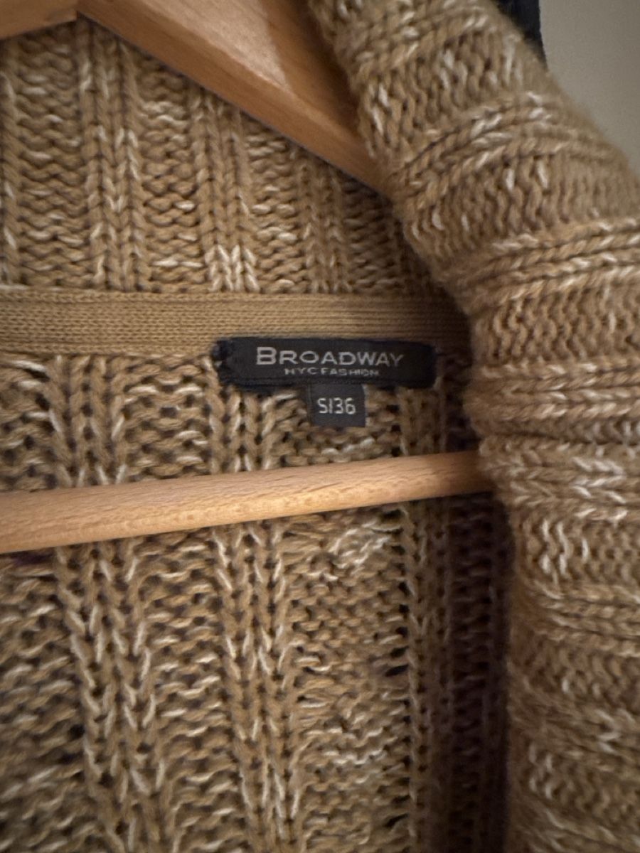 Giacche: Cardigan, braun goldig Grösse S – Usato da Eggersriet venduto da Gio_Mag_Stucki 1