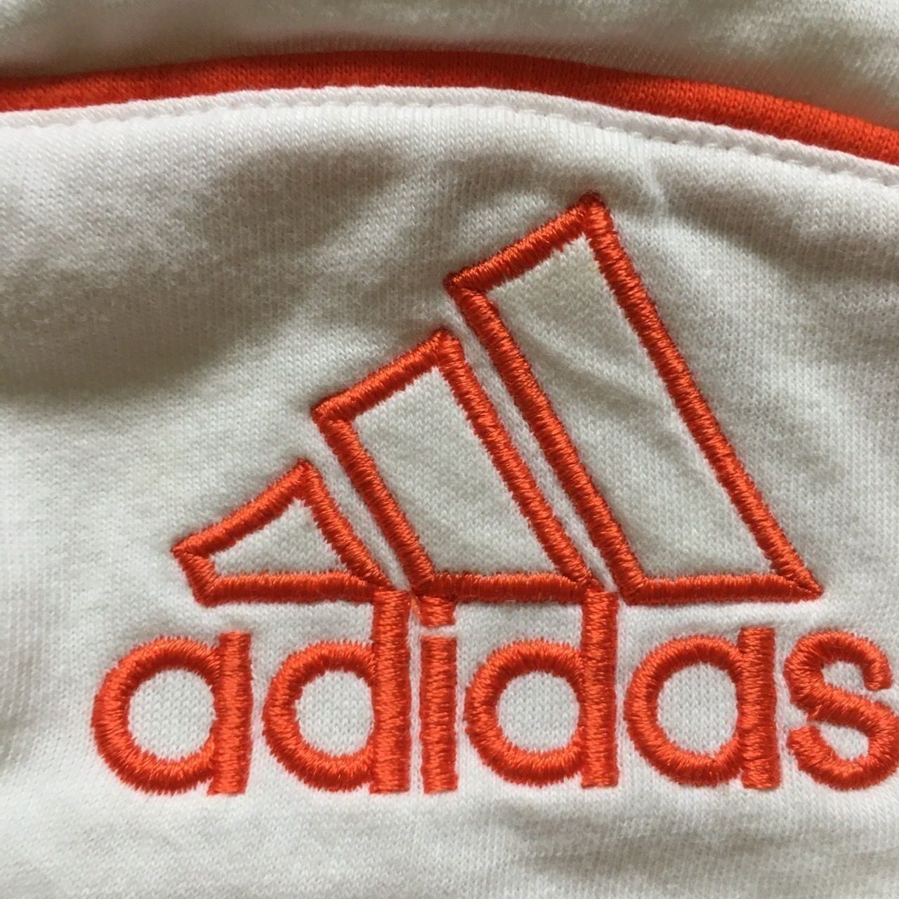 Adidas Altro abbigliamento per bambino: Jungen kleider set gr 104 - 116 – Usato da Wabern venduto da adamovski 2