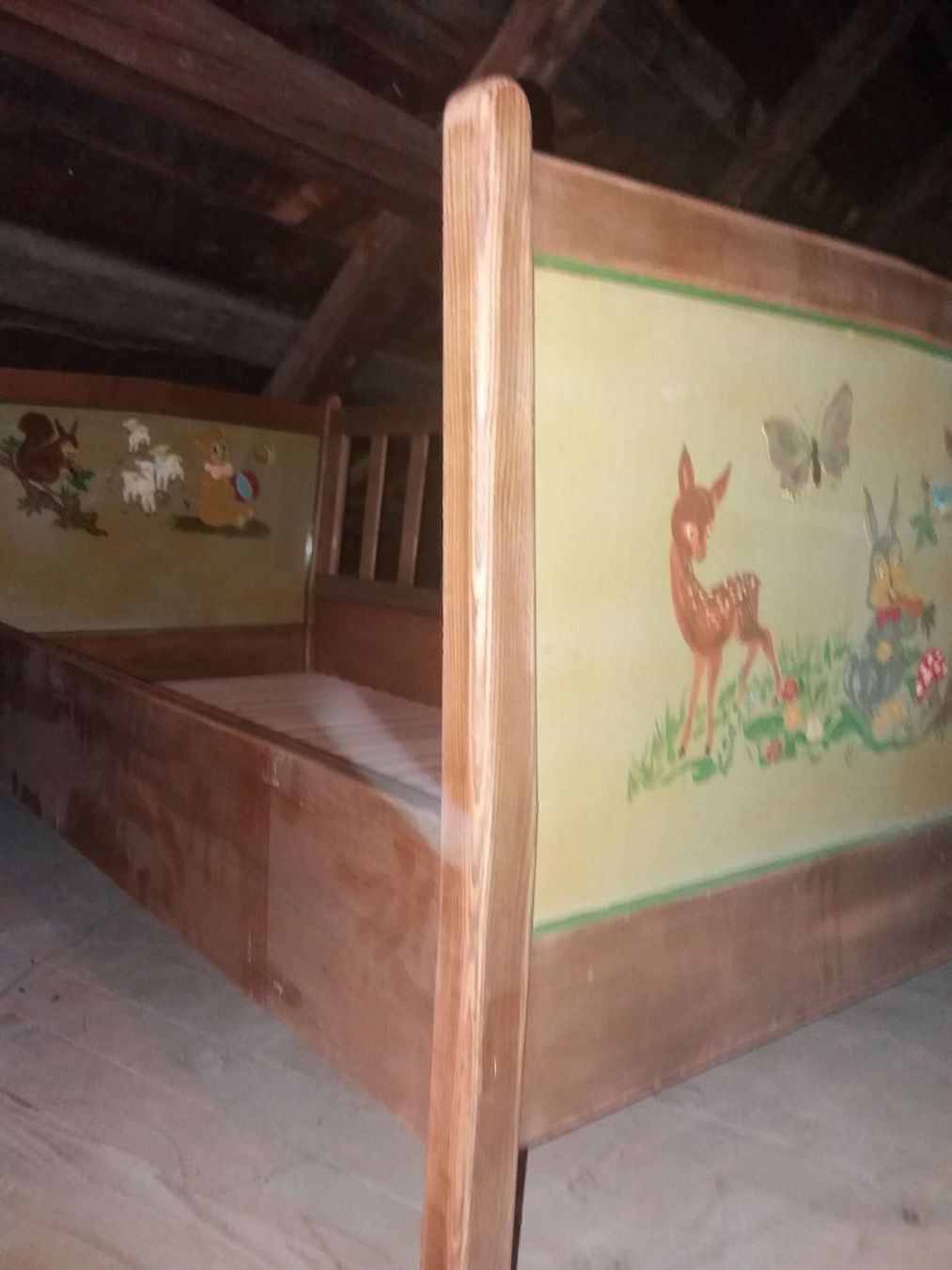 Betten: Kinderbett mit Malerei+passende Matratze – Gebraucht aus Krummenau von apuscha30 1