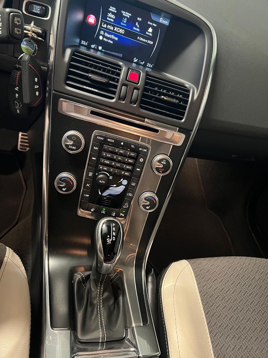 Volvo Automobili: VOLVO XC60 D5 AWD – Usato da Zuzwil SG venduto da Malou80 5