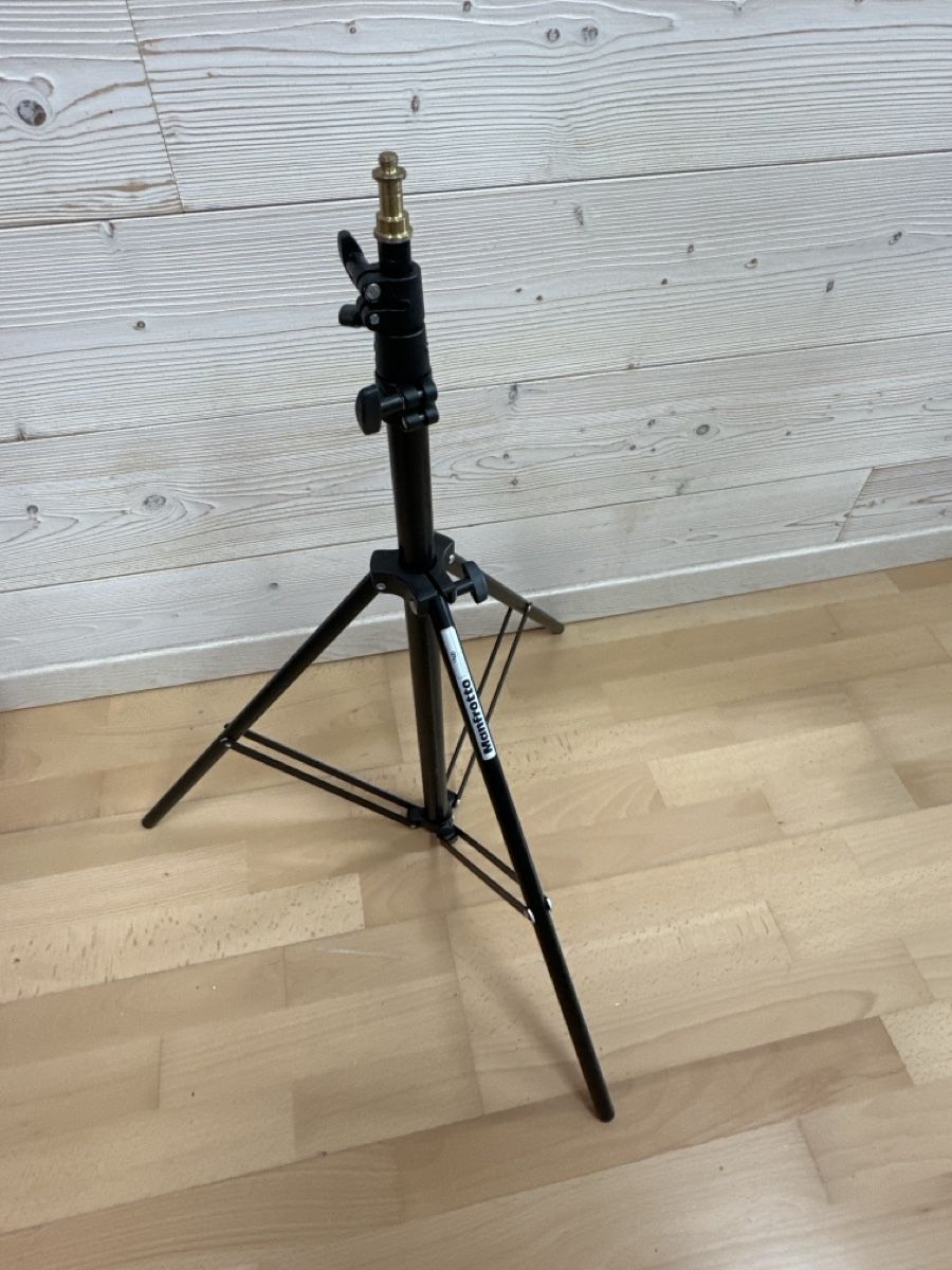 Manfrotto Treppiedi & Teste: Manfrotto Stativ – Nuovo (secondo la descrizione) da Bellmund venduto da eli_9cm8 2
