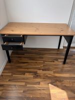 Holz-Schreibtisch mit Schubladen, Top Zustand! 