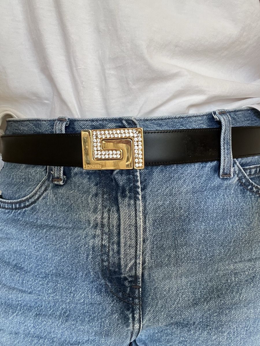 Versace Cinture: Black Leather Versace Belt – Usato da St. Gallen venduto da Asever___