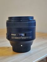 Nikon AF-S Nikkor 85mm f/1.8 G mit Schutzfilter