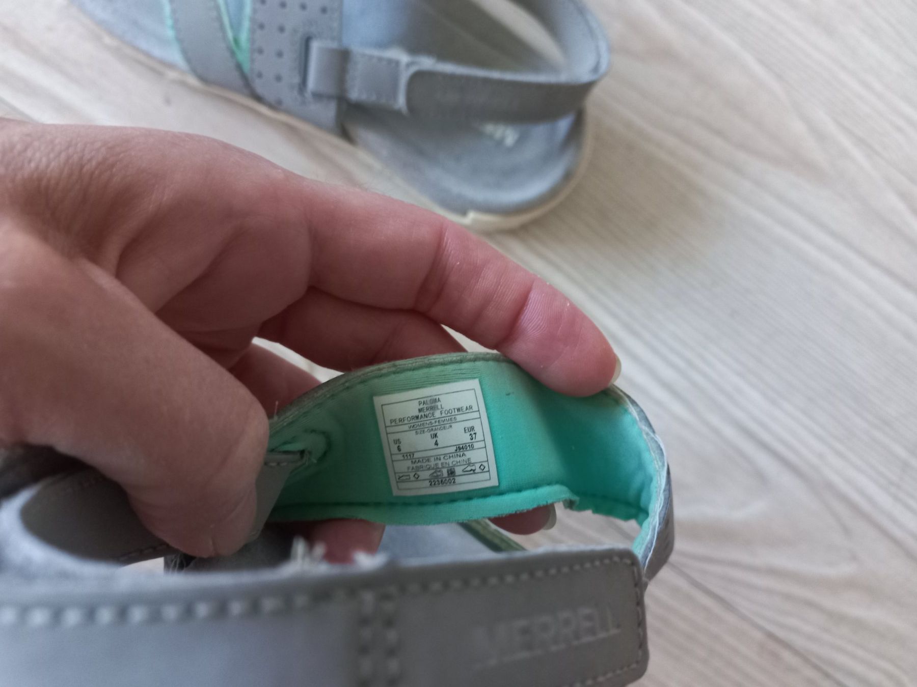 Merrell Damenschuhe: Merell sandales de randonnée – Gebraucht aus Châtelaine von kbabs 2