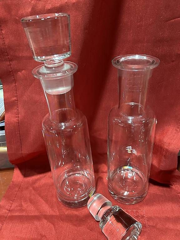 Caraffe: 2 Glasflaschen NEU – Nuovo e nell'imballaggio originale da Frauenfeld venduto da Irene.Schuppli 2