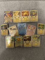 Pikachu Lot de 10cartes  30 ans plus 3 cartes