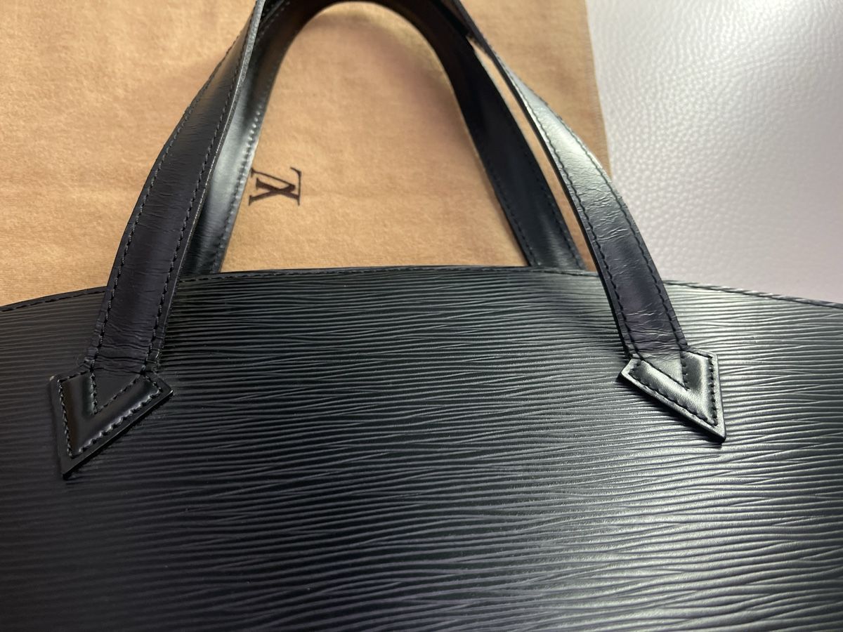 Louis Vuitton Borse da donna: Louis Vuitton St-Jacques PM Épi 🖤 – Usato da Sugiez venduto da Vuitton_for_life 5
