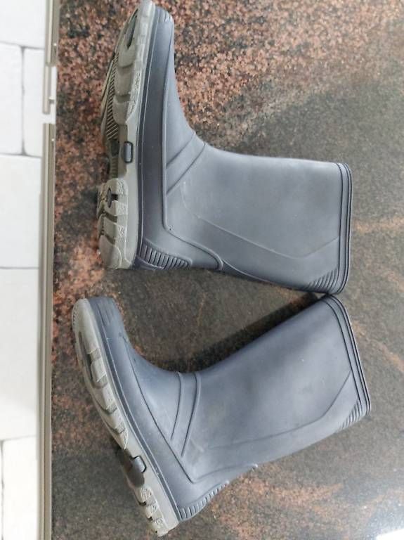 Schuhe für Jungen: Gummistiefel – Gebraucht aus Stalden (Sarnen) von chr_s5xx 2