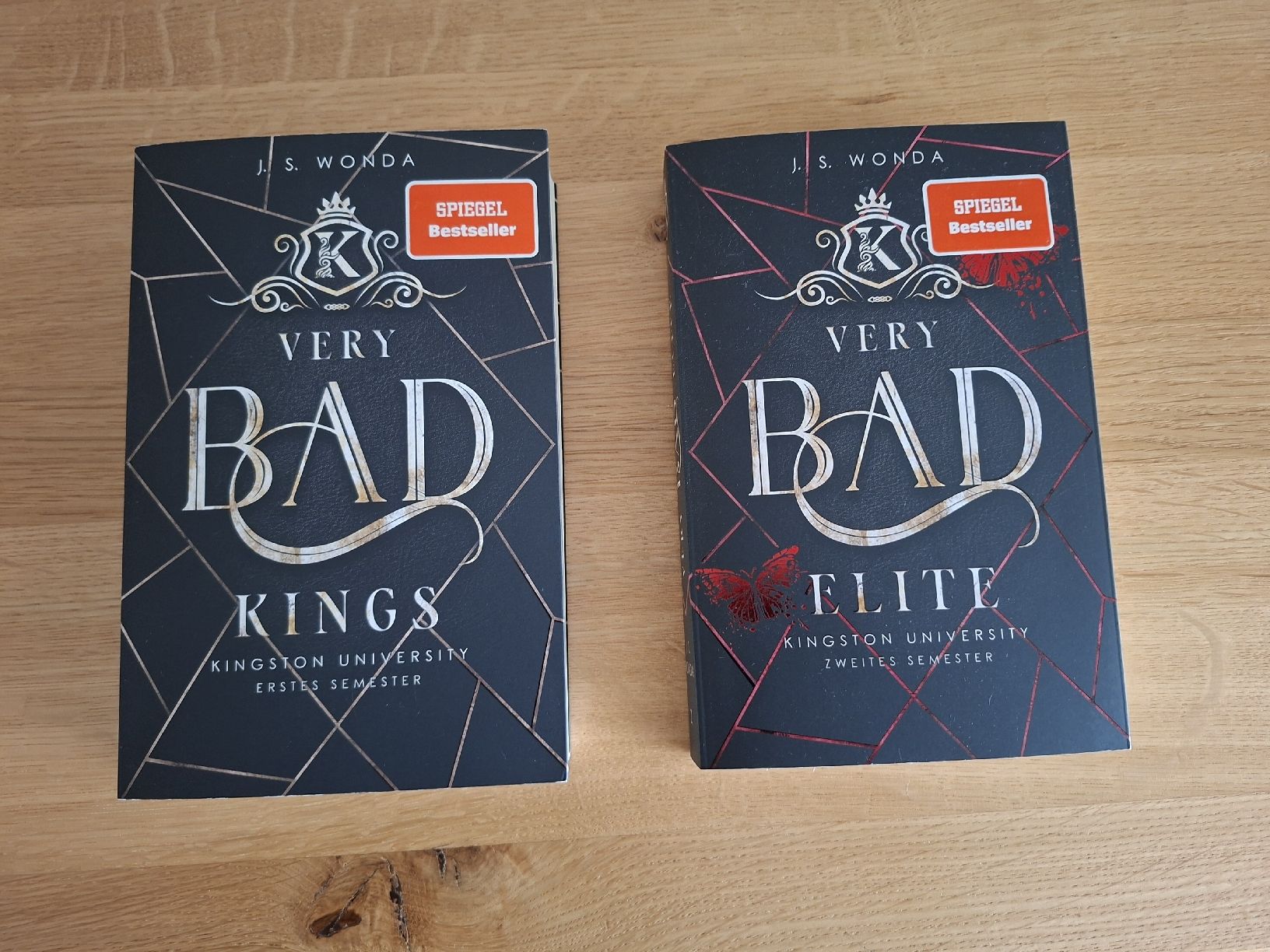 Bücher: VERY BAD ELITE / VERY BAD KINGS – Gebraucht aus Büsserach von Grenzstein