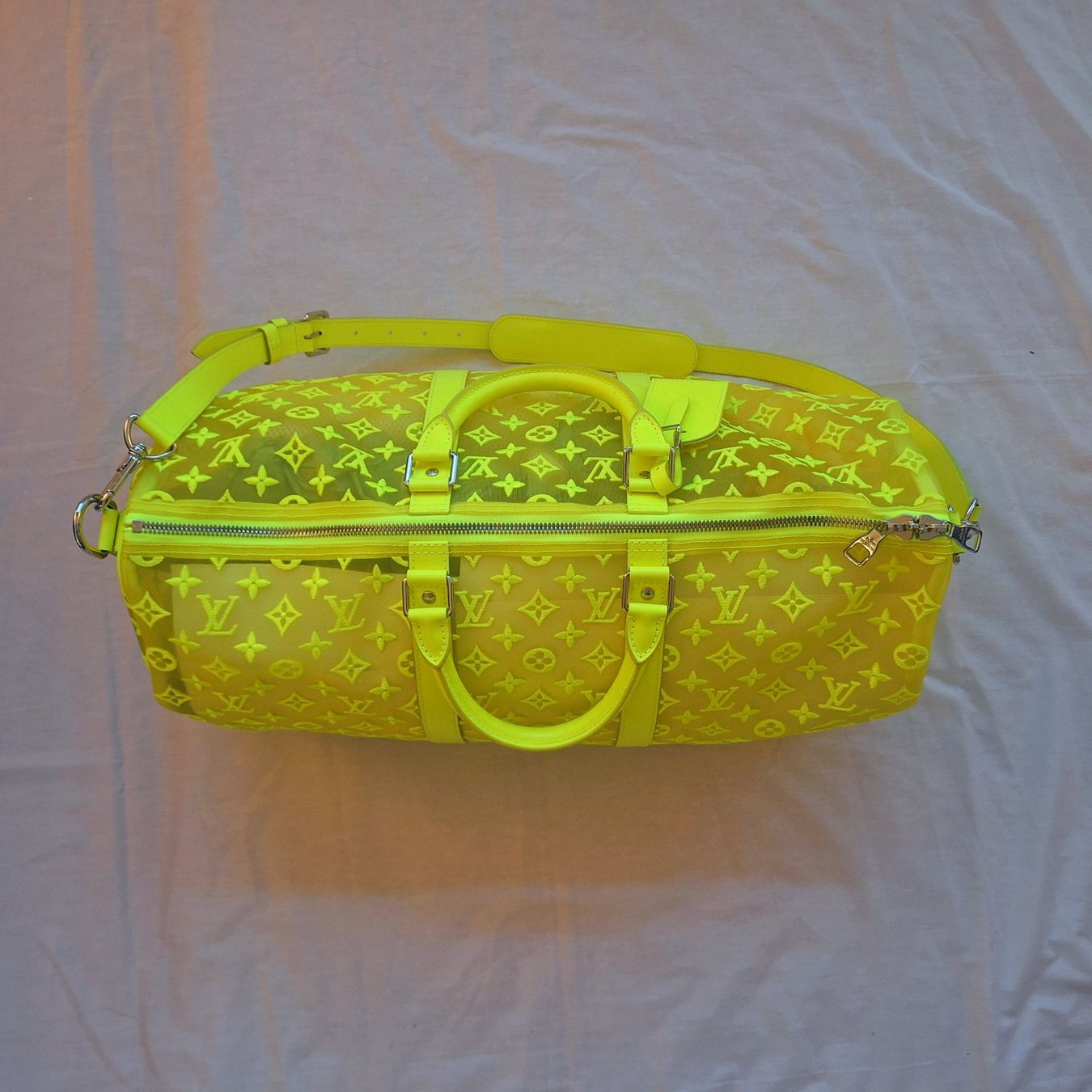 Louis Vuitton Taschen: Louis Vuitton Keepall 50 / Neon Yellow Mesh / Virgil Abloh – Gebraucht aus Kilchberg ZH von mrmame 5