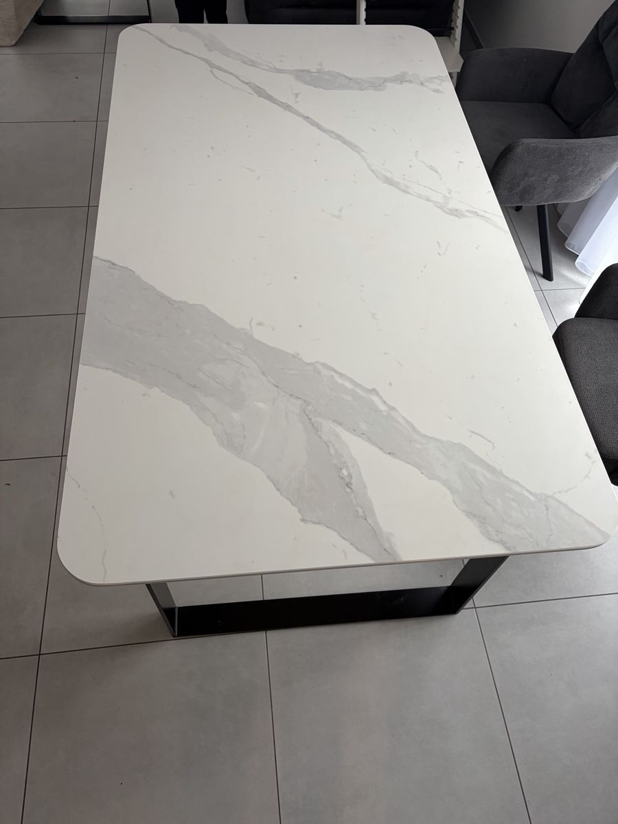 Tables: Keramik Esstisch – D'occasion à Frauenfeld par AlteringMatter 1