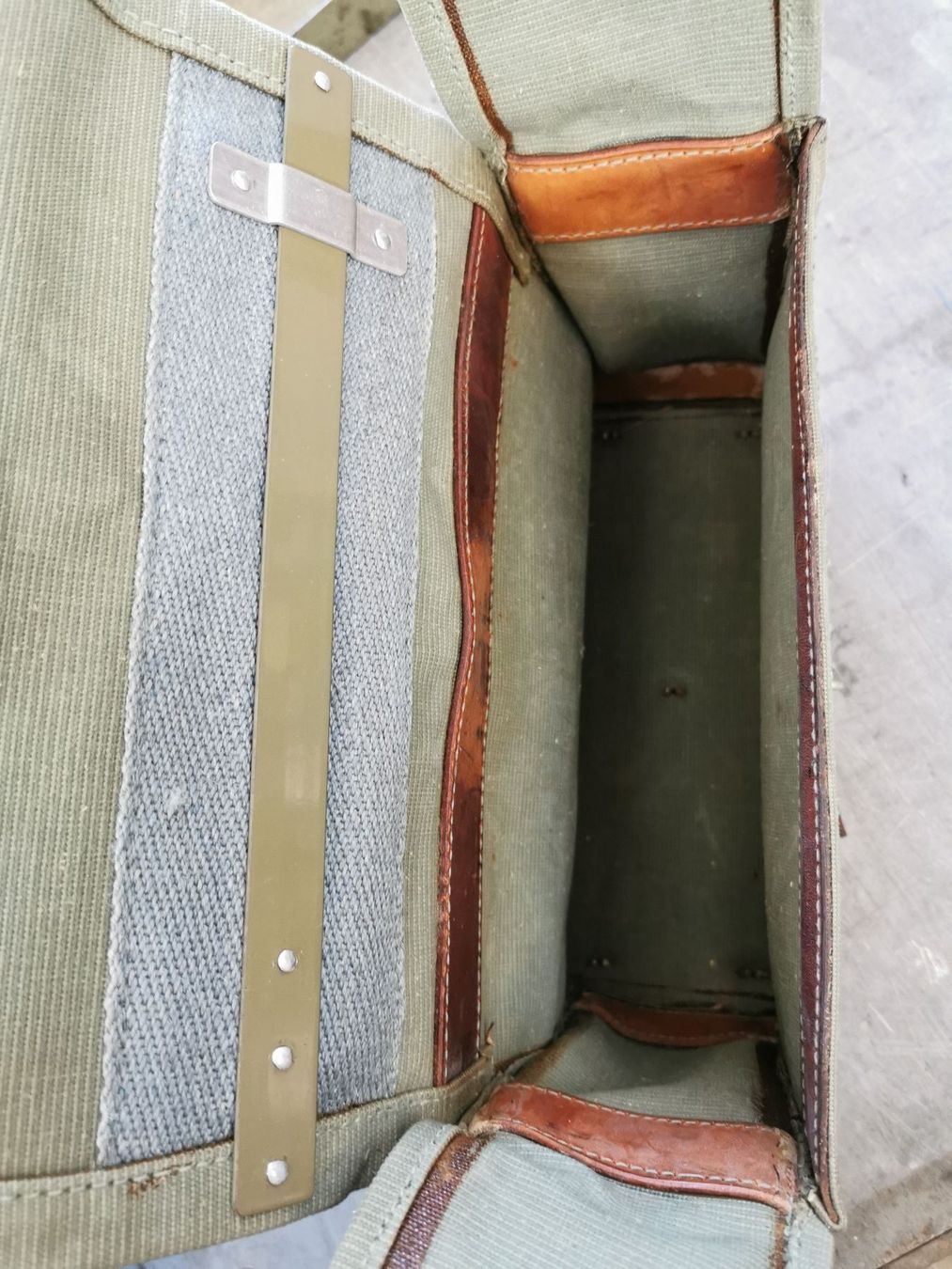 Uniformen & Effekten: Magazintasche? – Gebraucht aus Hohenrain von 3592ren 2