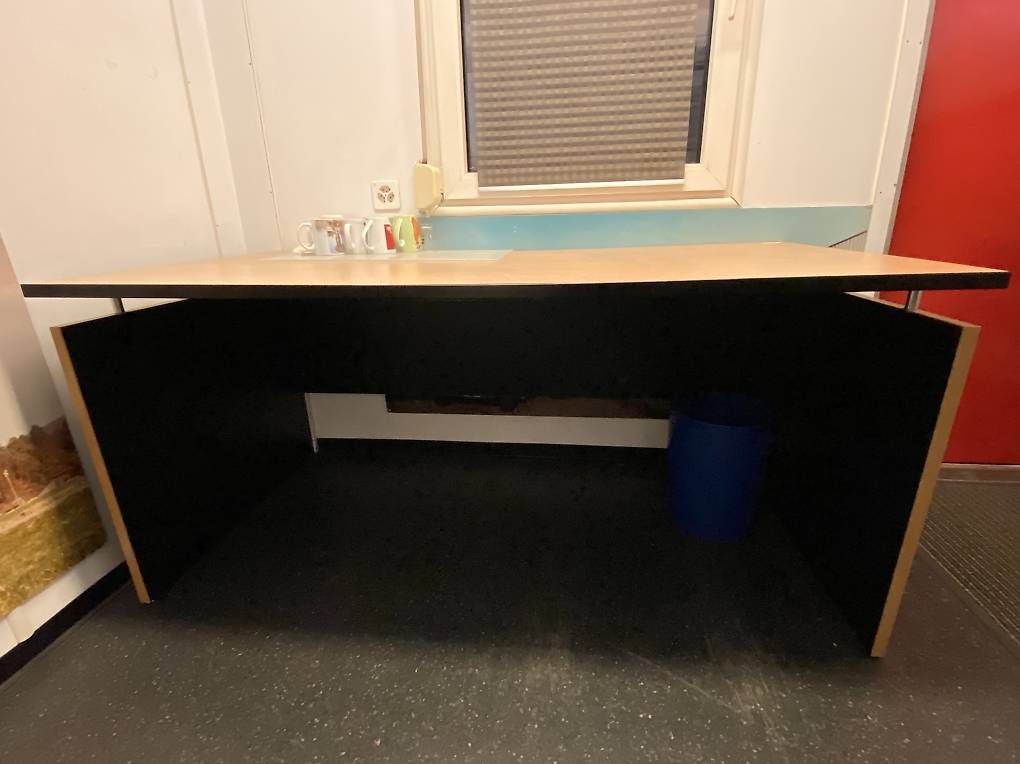 Tische: Tisch – Gebraucht aus Sulgen von Rayru90 1