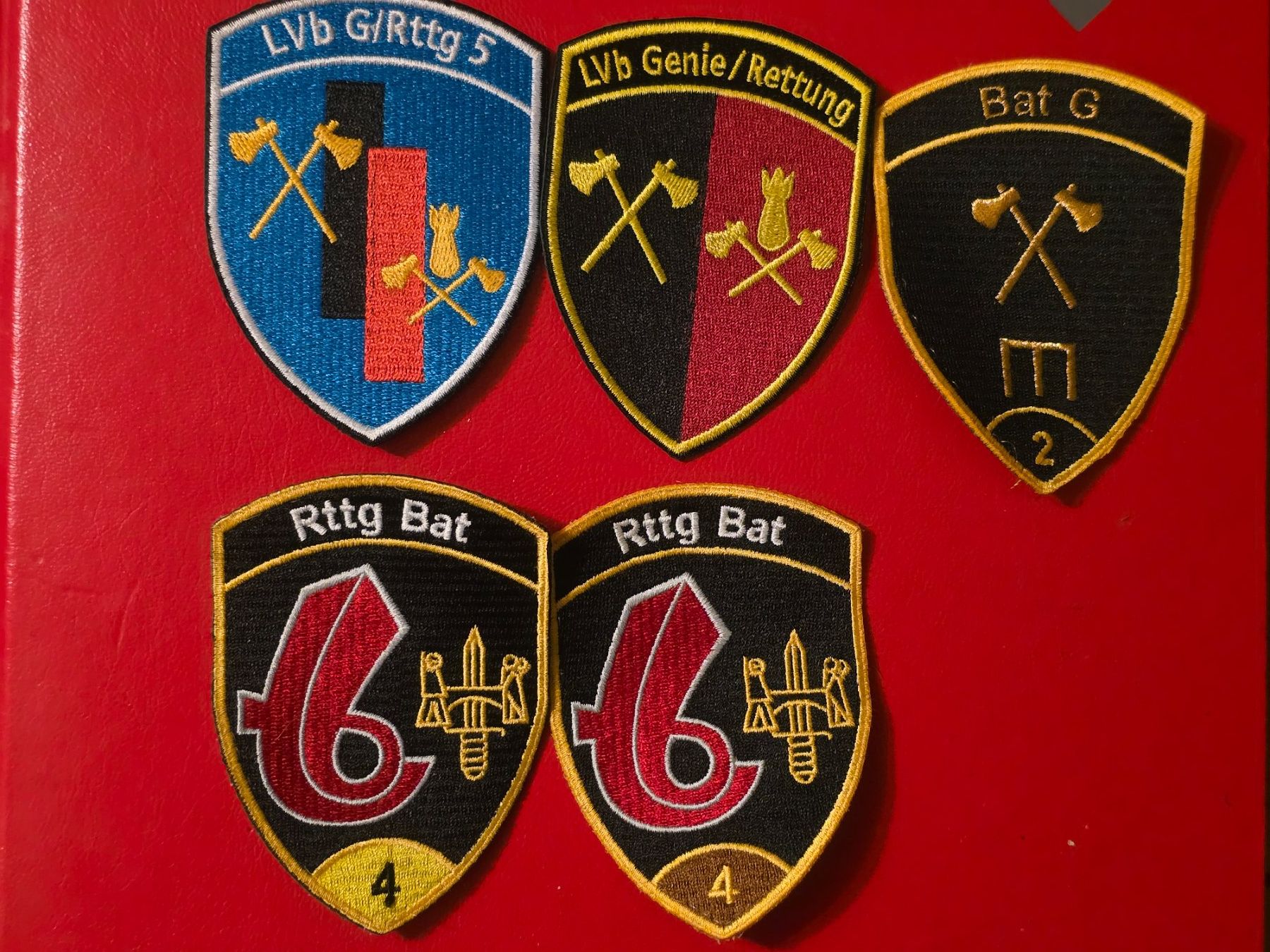 Schweizer Armee Placchette & Badge: Genie Abzeichen! 5x Badges Divers – Nuovo (secondo la descrizione) da Nyon venduto da freetoys08