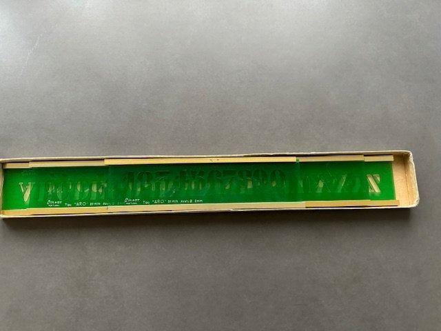 Kit bricolage: SCHABLONEN / SCHRIFTSCHABLONEN – Usato da Honau venduto da sainj 1