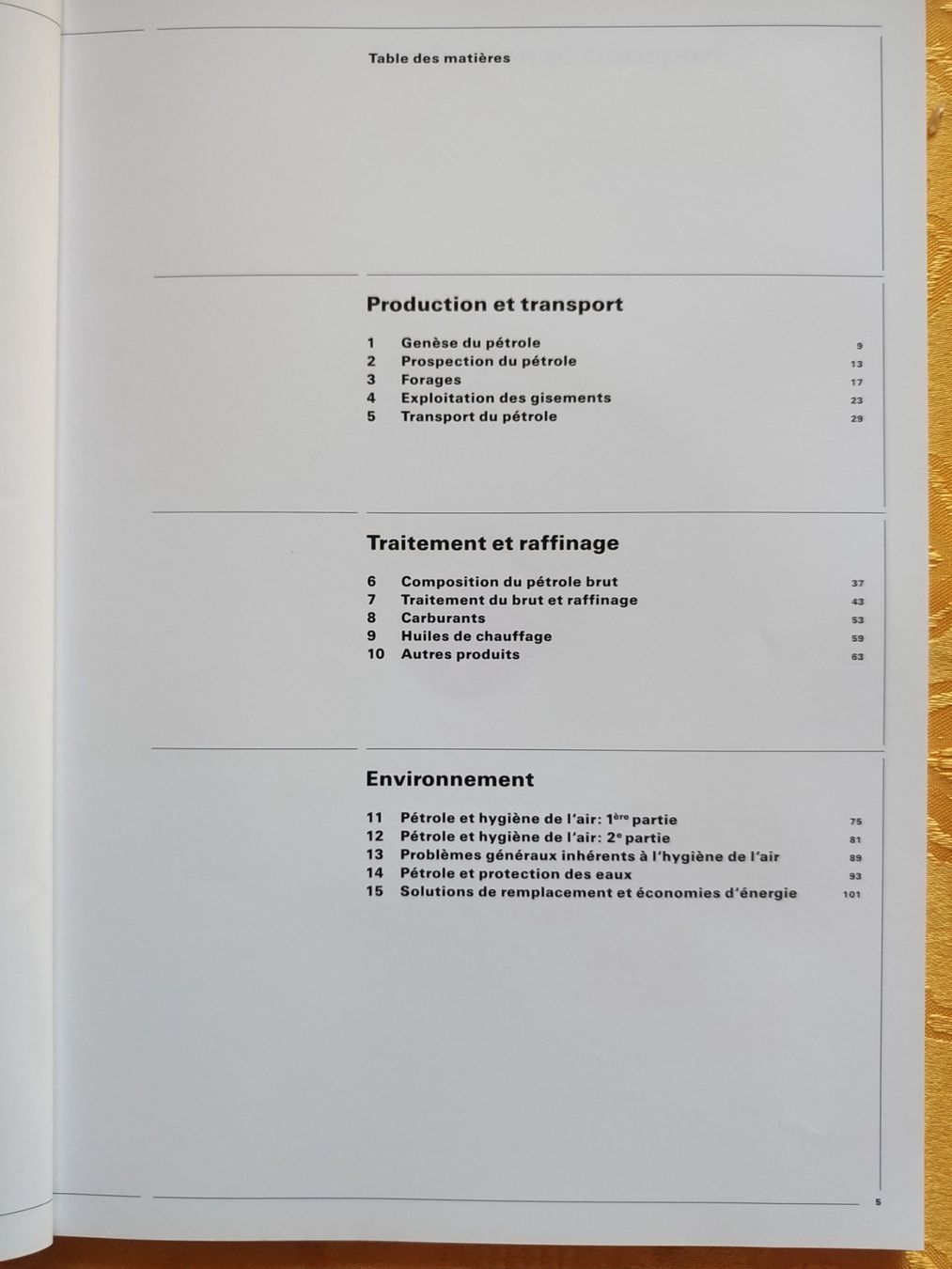 Libri: "Le Pétrole" Livre éducatif 2001 – Usato da Vulliens venduto da cochise0 2