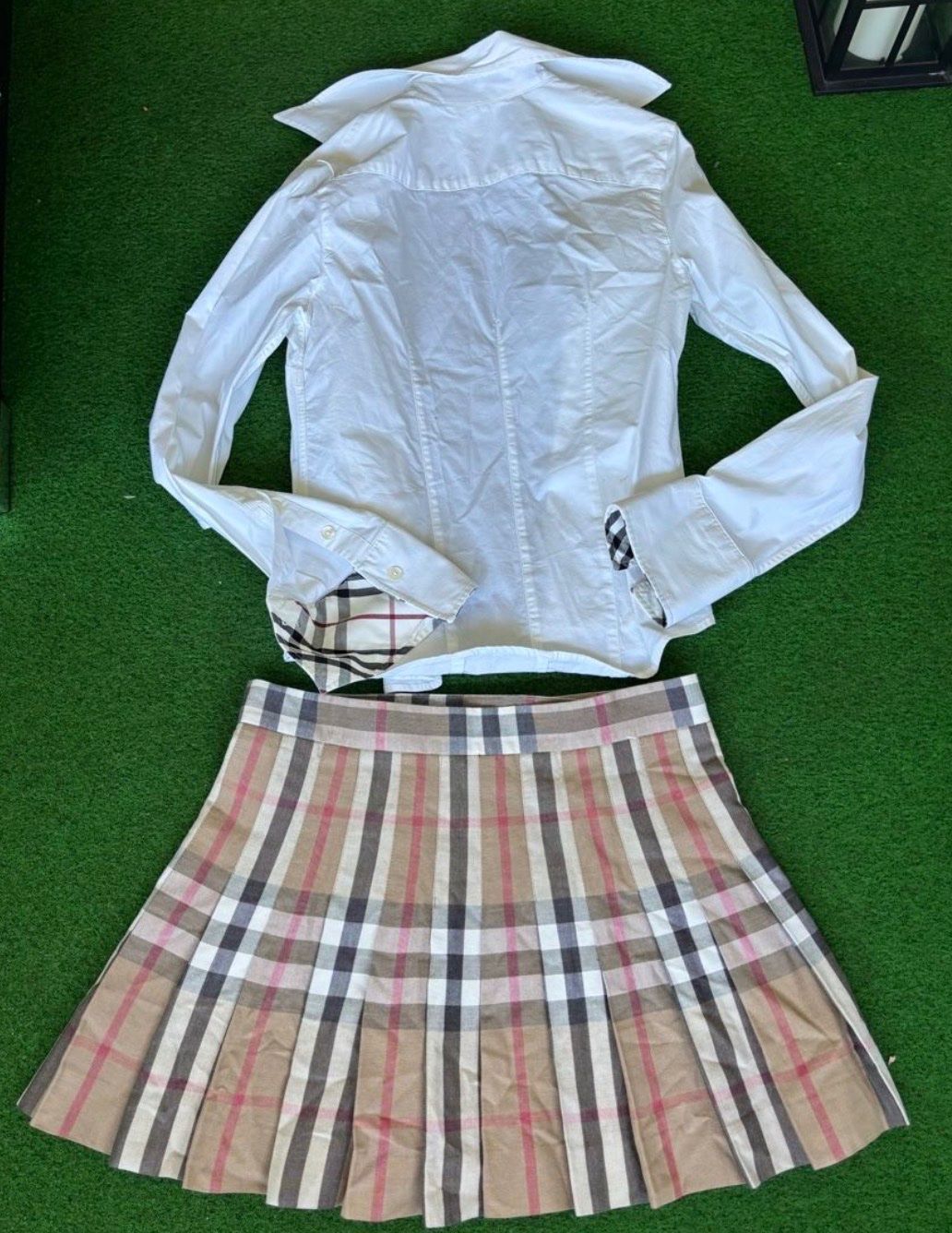 Burberry Lotti di vestiti: BURBERRY Bluse mit Rock Gr.S – Usato da Bern venduto da hro_b9qn 3