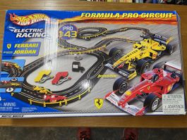 Electric "Hot Wheels" Racing - Formula Mega Circuit (Tyco)