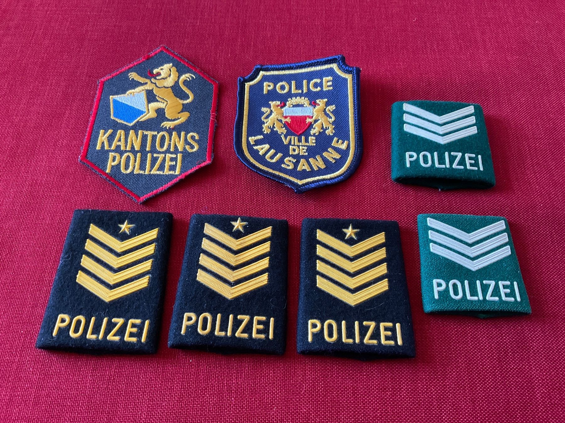 Placchette & Badge: Vintage Polizei Abzeichen – Usato da Lugano venduto da Persepolis