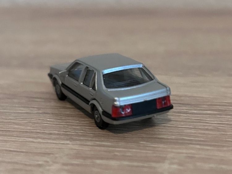 Rietze Modellini d'auto: Rietze R.M Mazda 626 – Usato da Goldach venduto da Manyro55 3