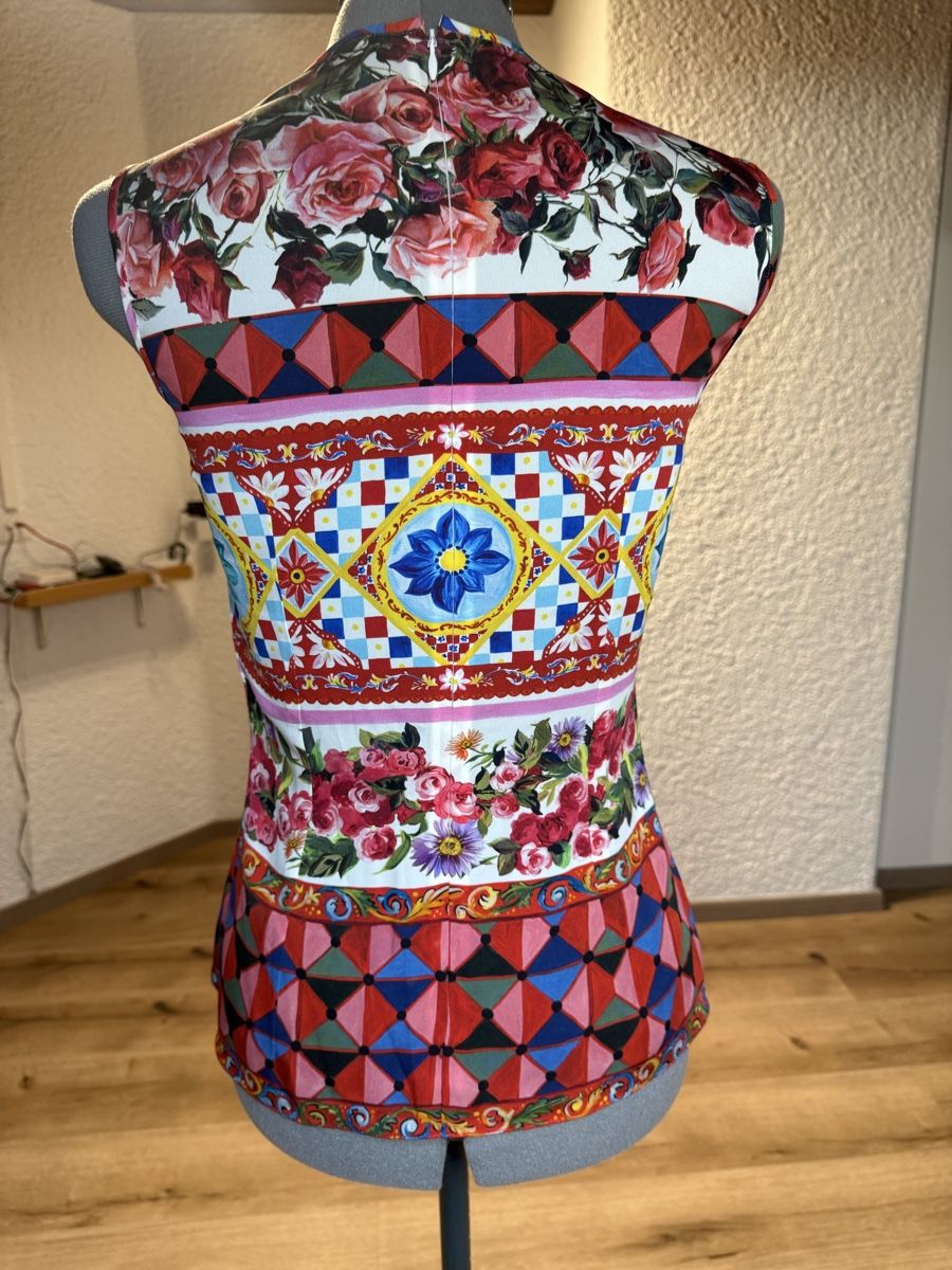Dolce & Gabbana Top: Dolce&Gabbana Seide Top – Nuovo (secondo la descrizione) da Schattdorf venduto da Remligand 5